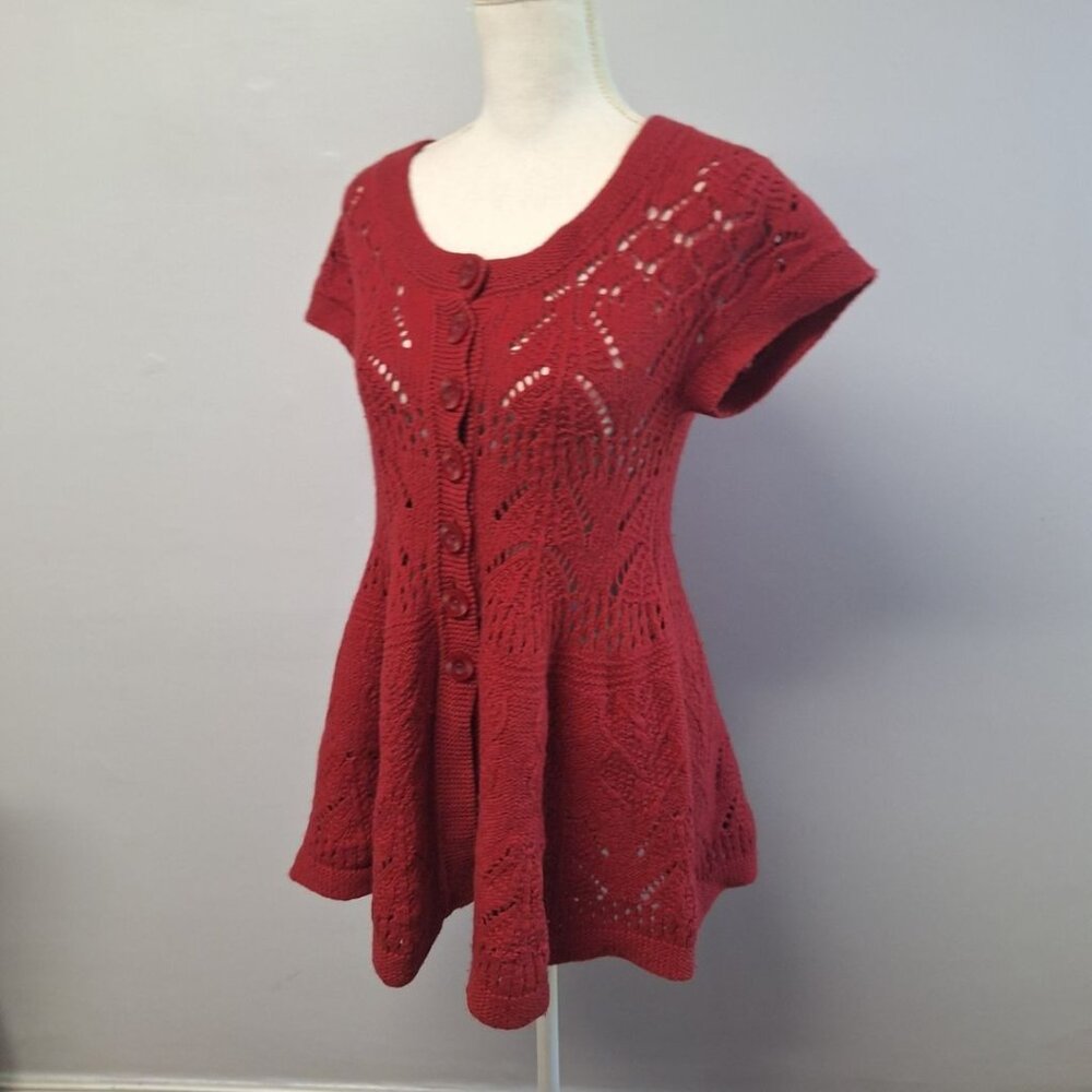 Sparrow Crochet Knit Top Fitted Buttons Short Sleeve Red‎ Womens Medium Tapered